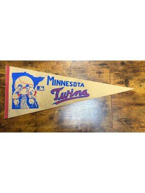 Vintage MLB Minnesota Twins pennant